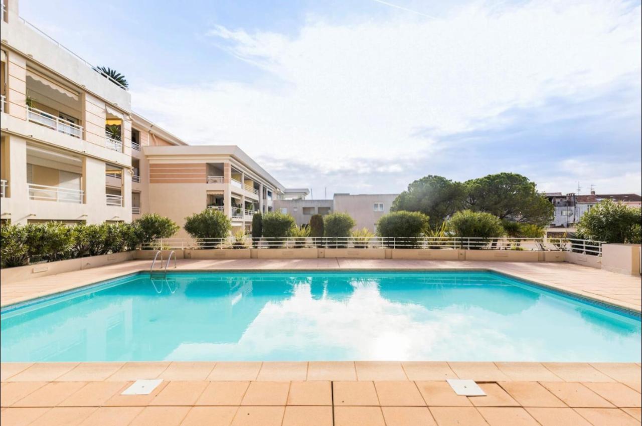 Port Azur Apartamento Vallauris Exterior foto