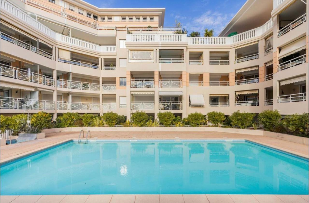 Port Azur Apartamento Vallauris Exterior foto